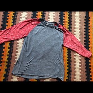Women’s Paisley Baseball Tshirt XL